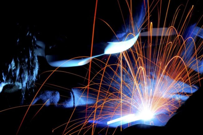 welding-manufacturing-worker-e1641481580306.jpg