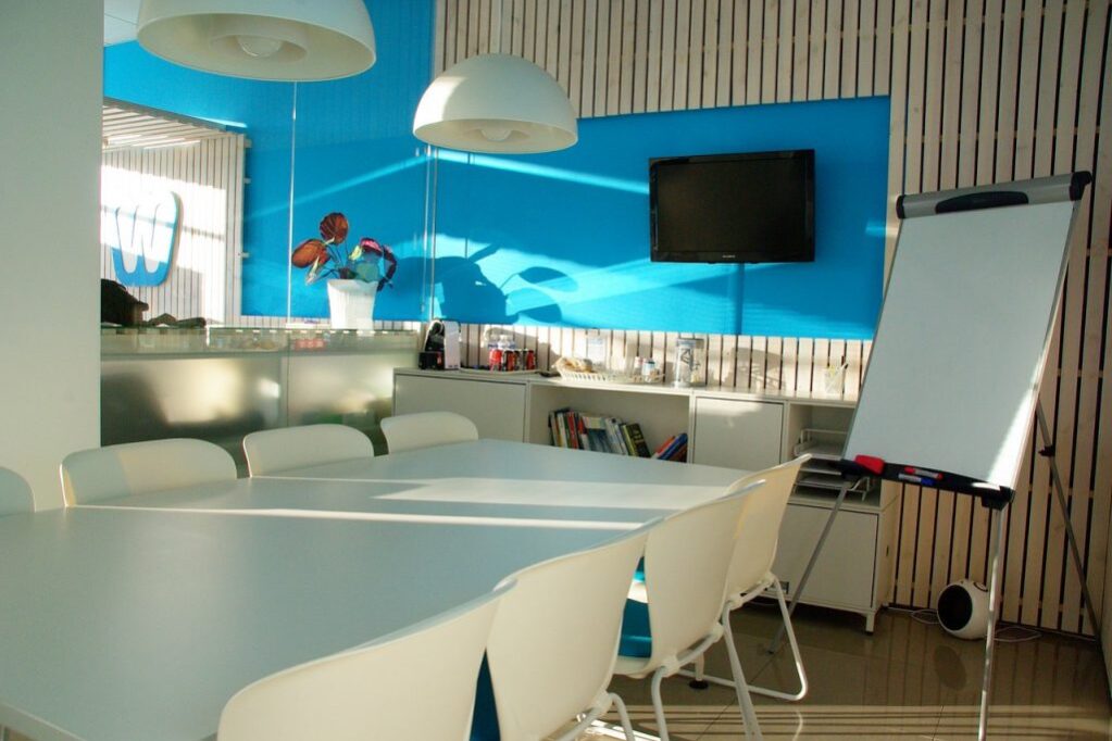 office-space-1744805_1280-e1526777692510.jpg